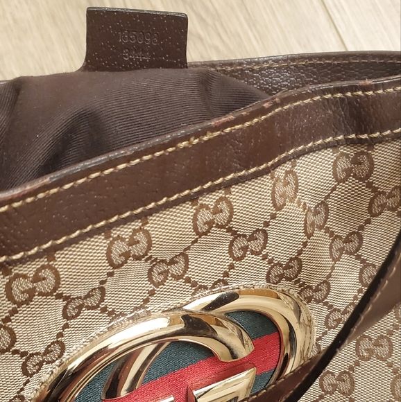 Gucci purse - Picture 12 of 13